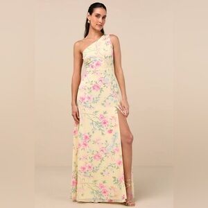 NWT Lulus Elegant Admiration Pale Yellow Floral One-Shoulder Maxi Dress, Large